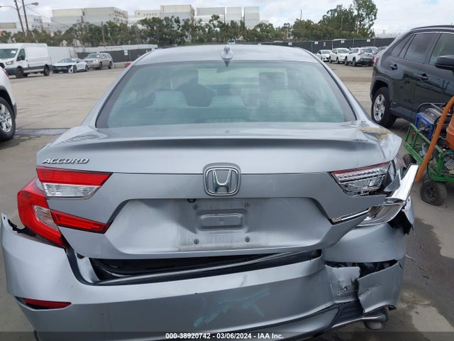 Honda ACCORD LX 2018 1HGCV1F14JA067167 Image 16