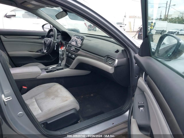 Honda ACCORD LX 2018 1HGCV1F14JA067167 Image 5
