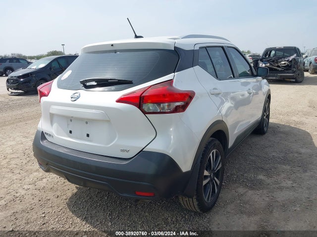 Nissan KICKS SV 2019 3N1CP5CU5KL525407 Image 4