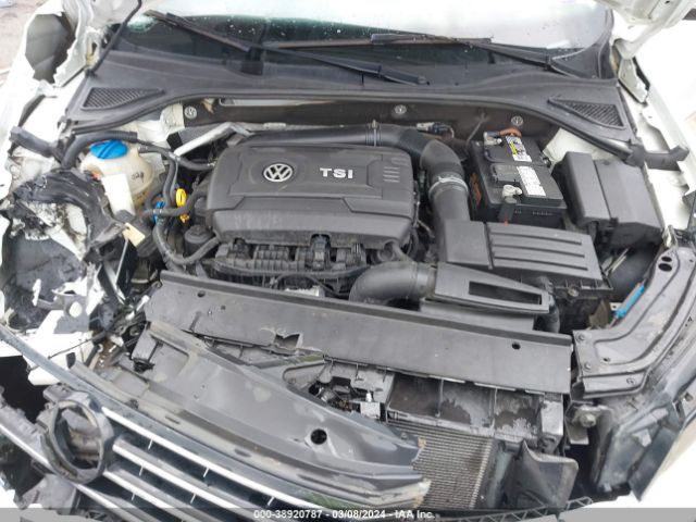 1VWDT7A32HC017142 Volkswagen Passat 1.8t R-line