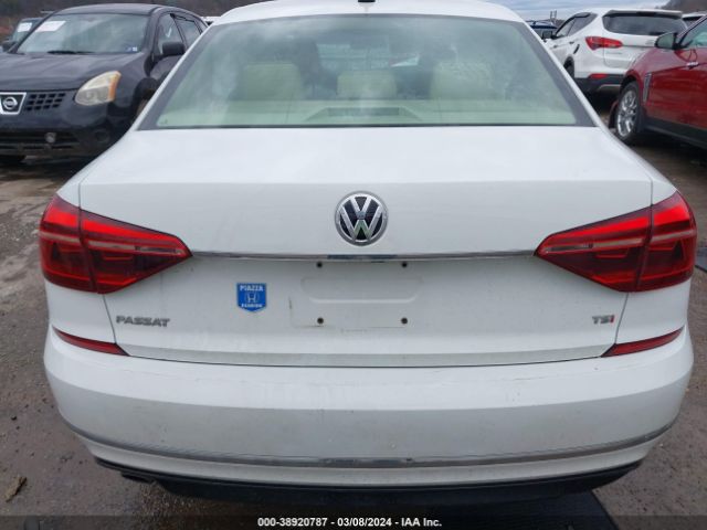 1VWDT7A32HC017142 Volkswagen Passat 1.8t R-line