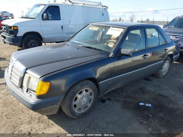 1992 MERCEDES-BENZ 400 WDBEA34E8NB746622 Photo 1
