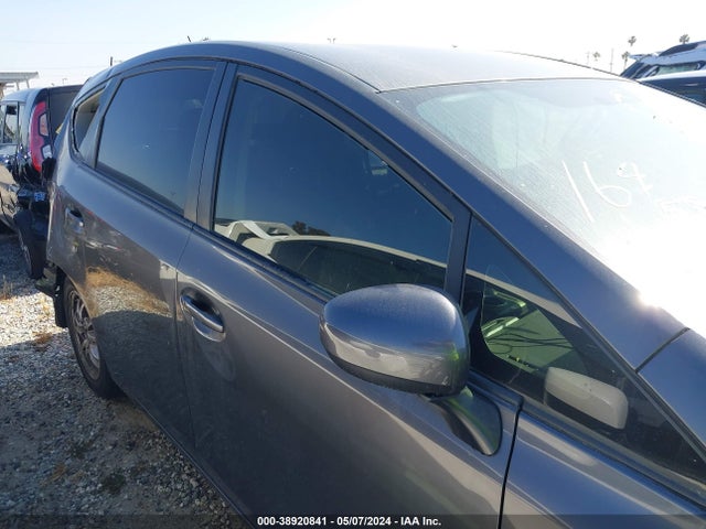 Toyota Prius V Two 2017 JTDZN3EU9HJ062489 Image 14