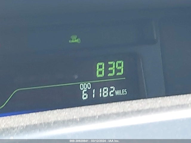 Toyota Prius V Two 2017 JTDZN3EU9HJ062489 Image 16