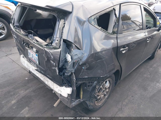 Toyota Prius V Two 2017 JTDZN3EU9HJ062489 Image 12