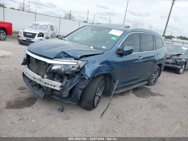 Honda Pilot Touring 2017 5FNYF5H90HB007142 Image 2