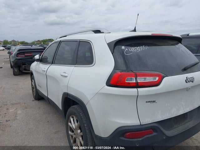 1C4PJLCB9HW527005 Jeep Cherokee Latitude Fwd