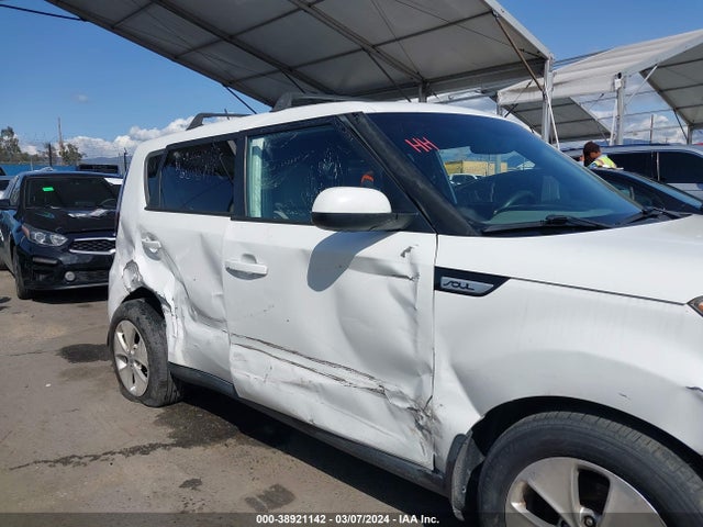 KIA Soul 2015 KNDJN2A21F7216795 Image 6