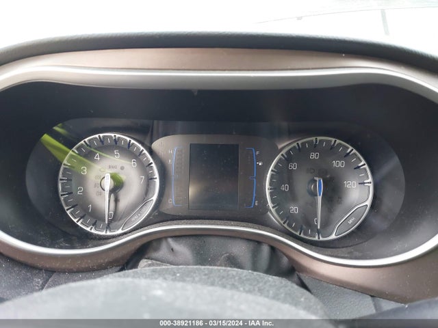 Chrysler Pacifica Touring L 2018 2C4RC1BG9JR115346 Image 7
