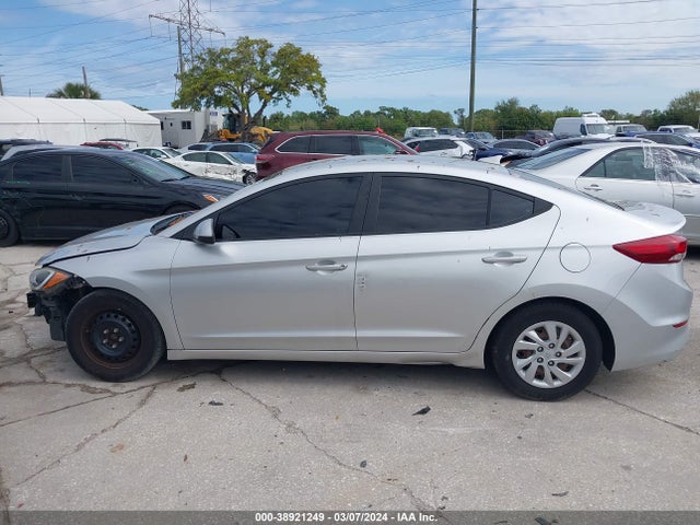 Hyundai ELANTRA SE 2017 5NPD74LFXHH102697 Image 13