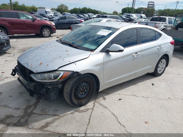 Hyundai ELANTRA SE 2017 5NPD74LFXHH102697 Image 2