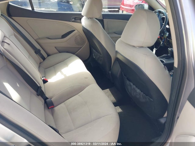KIA Optima Lx 2015 5XXGM4A74FG368811 Image 8