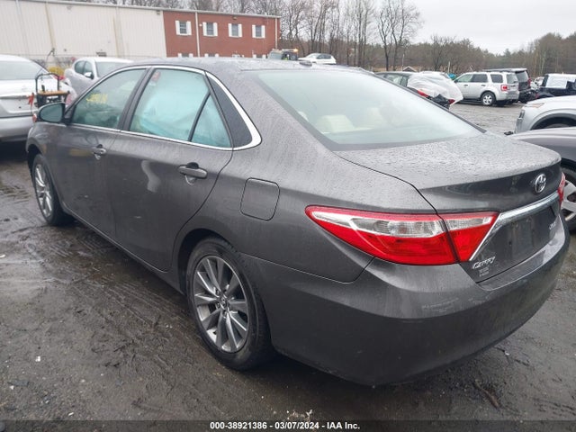 Toyota CAMRY XLE 2015 4T1BF1FK8FU941084 Image 3