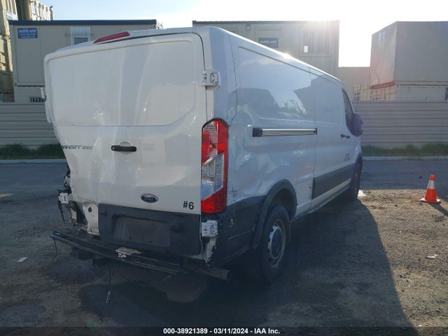 Ford Transit-250 2020 1FTBR1Y83LKA09086 Image 4