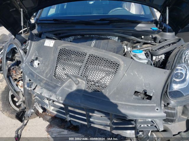WP1AA2A59JLB09921 Porsche Macan Sport Edition
