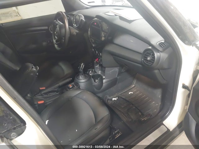 2020 MINI HARDTOP WMWXU7C06L2M10234 Photo 4
