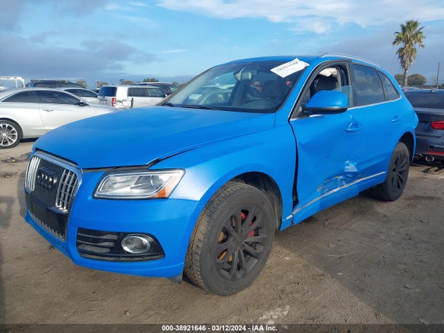 Audi Q5 2.0t Premium 2014 WA1CFAFP0EA125615 Image 2