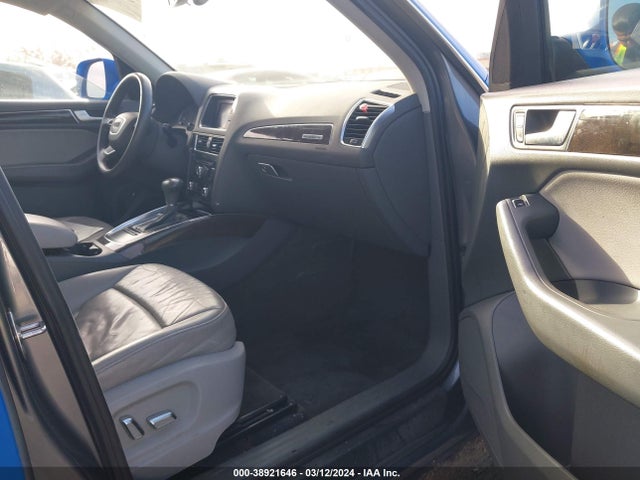Audi Q5 2.0t Premium 2014 WA1CFAFP0EA125615 Image 5