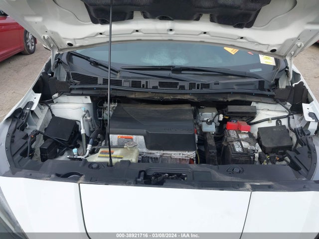 Nissan LEAF S 2018 1N4AZ1CPXJC307948 Image 10