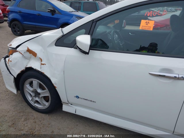 Nissan LEAF S 2018 1N4AZ1CPXJC307948 Image 17