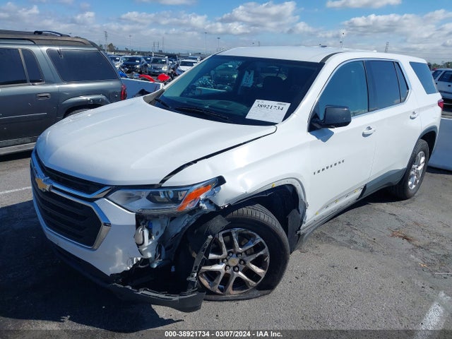 Chevrolet Traverse Ls 2019 1GNERFKW3KJ303424 Image 2