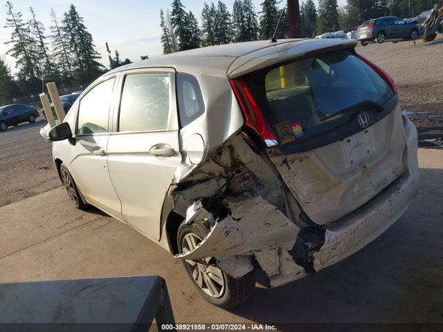 Honda FIT LX 2016 JHMGK5H57GX017030 Image 3
