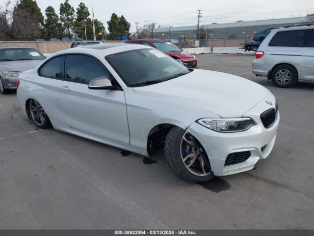 38922054 :رقم المزاد ، WBA1J7C58GV360371 vin ، 2016 Bmw M235i مزاد بيع