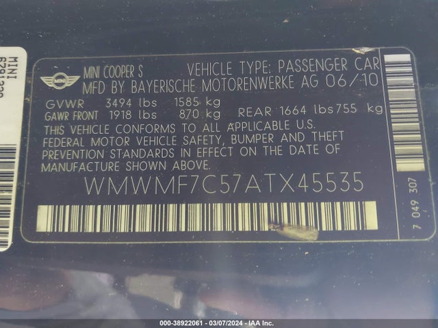 2010 MINI COOPER S WMWMF7C57ATX45535 Photo 8