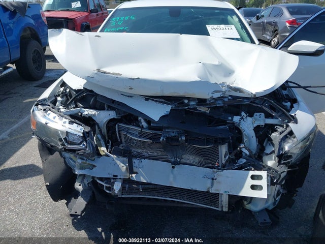 Chevrolet MALIBU 1LT 2017 1G1ZE5ST4HF209644 Image 6