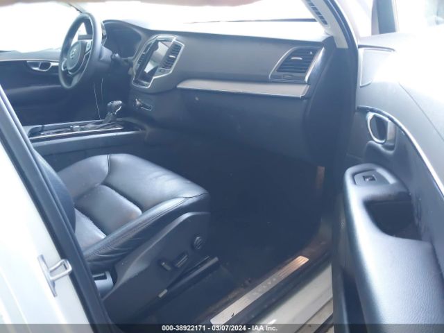 YV4102CK5N1834017 Volvo Xc90 T5 Momentum 7 Passenger