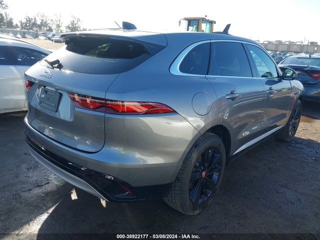 2023 JAGUAR F-PACE SADCJ2EX7PA716639 Photo 3