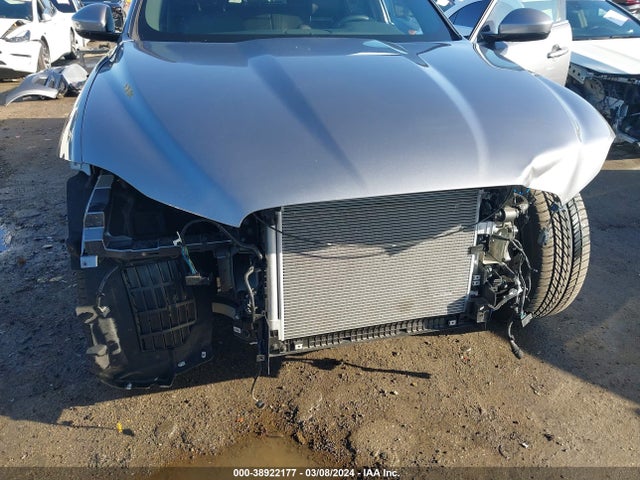 2023 JAGUAR F-PACE SADCJ2EX7PA716639 Photo 5