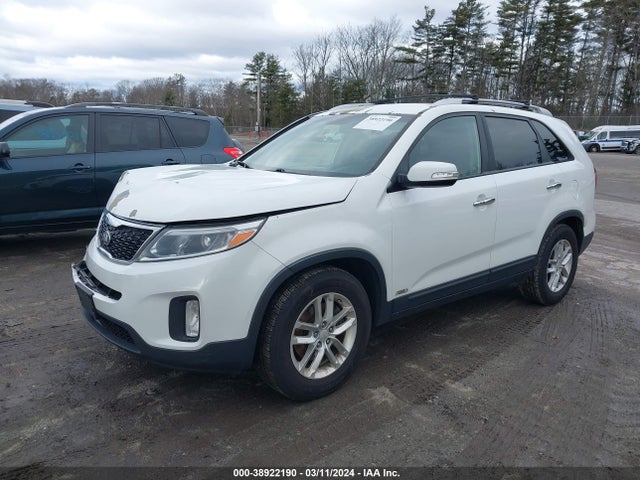 KIA Sorento Lx V6 2014 5XYKTDA71EG504738 Image 2