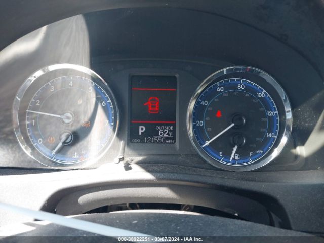 2T1BURHE0JC086306 Toyota COROLLA LE