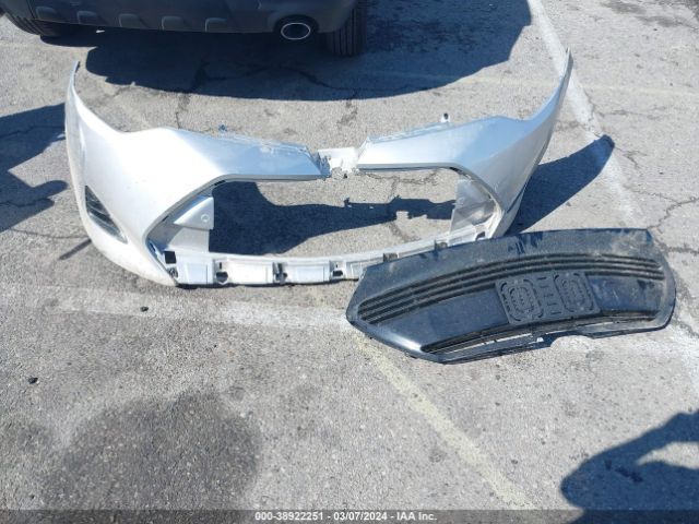 2T1BURHE0JC086306 Toyota COROLLA LE