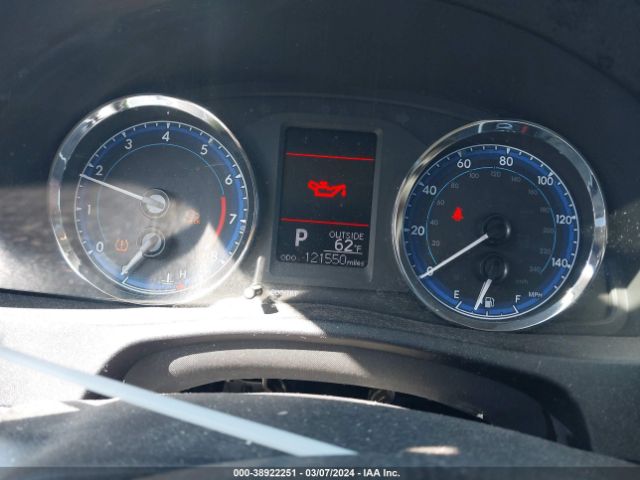 2T1BURHE0JC086306 Toyota COROLLA LE