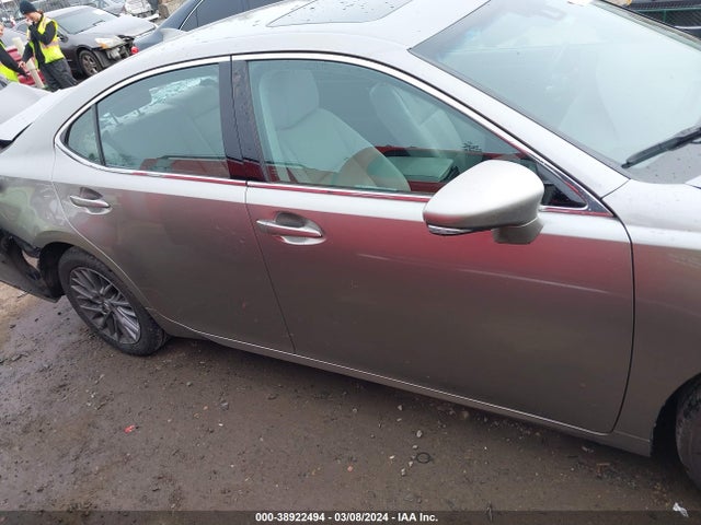 Lexus ES 350 2018 58ABK1GG5JU081586 Image 13