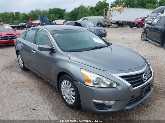 Nissan Altima 2.5 S 2015 1N4AL3AP1FC146218 главное изображение