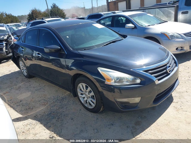 Nissan Altima 2.5 S 2015 1N4AL3AP2FC140878 main image