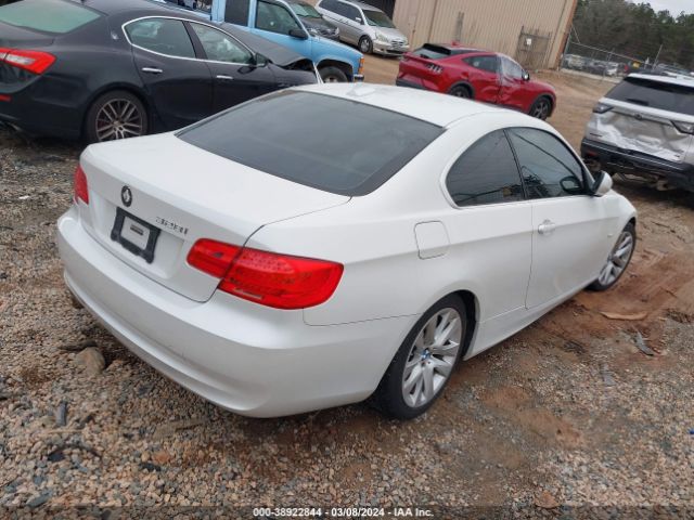 2011 BMW 328I WBAKE5C56BE754716 Photo 3