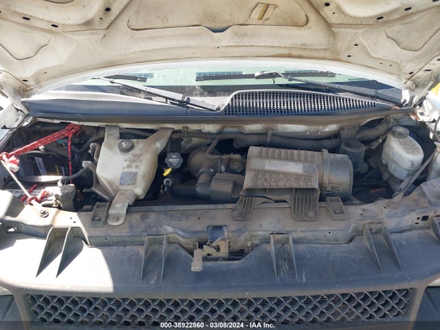 Chevrolet Express 2500 Work Van 2017 1GCWGAFF7H1132380 Image 10