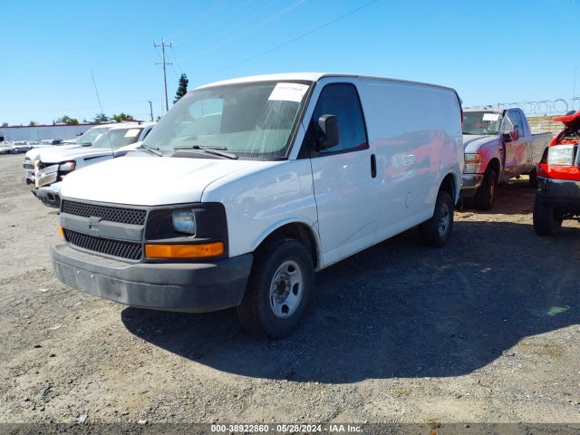 Chevrolet Express 2500 Work Van 2017 1GCWGAFF7H1132380 Image 2