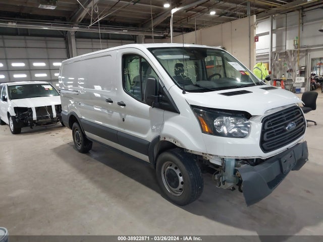 2017 1FTYR1YM6HKA63738 main image