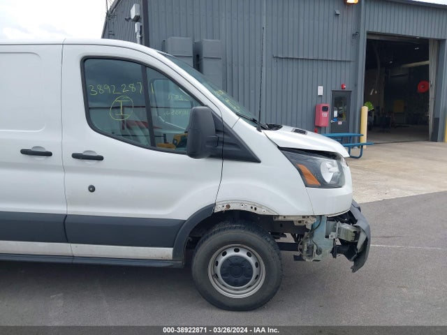 Ford Transit-250 2017 1FTYR1YM6HKA63738 Image 19