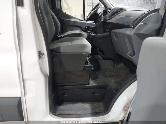 Ford Transit-250 2017 1FTYR1YM6HKA63738 Image 5
