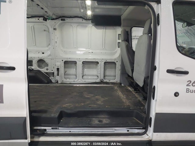 Ford Transit-250 2017 1FTYR1YM6HKA63738 Image 8