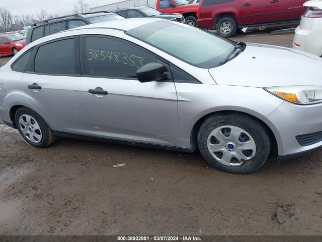 Ford FOCUS S 2017 1FADP3E20HL222174 Image 13