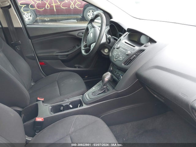 Ford FOCUS S 2017 1FADP3E20HL222174 Image 5