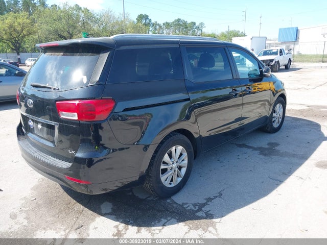 KIA SEDONA LX 2016 KNDMB5C16G6094437 Image 4