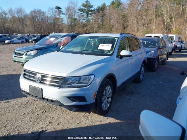 3VV2B7AX2KM063187 Volkswagen Tiguan